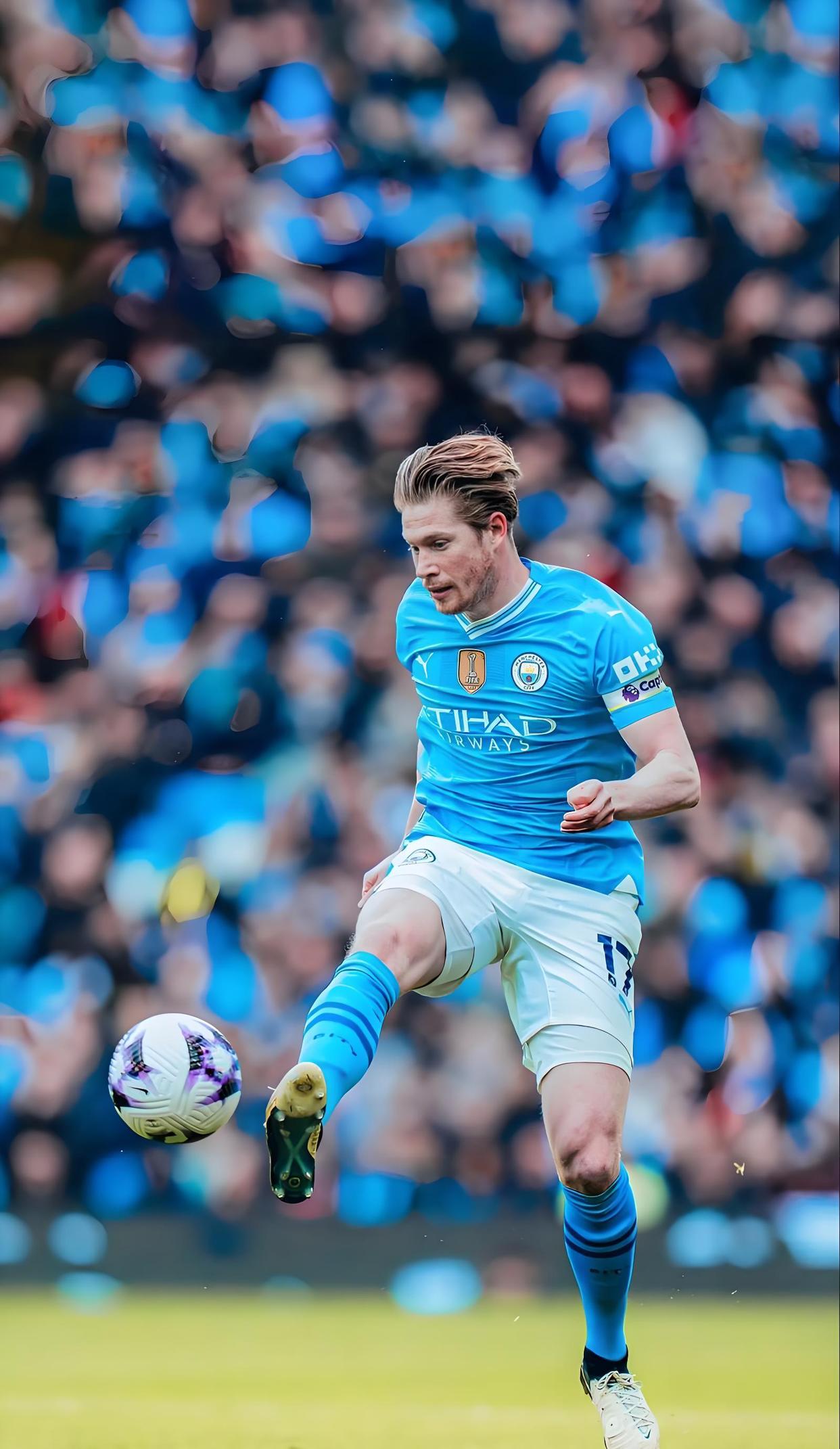 记者：虽然B费有伤在身，但仍然会出战今天与西汉姆的比赛